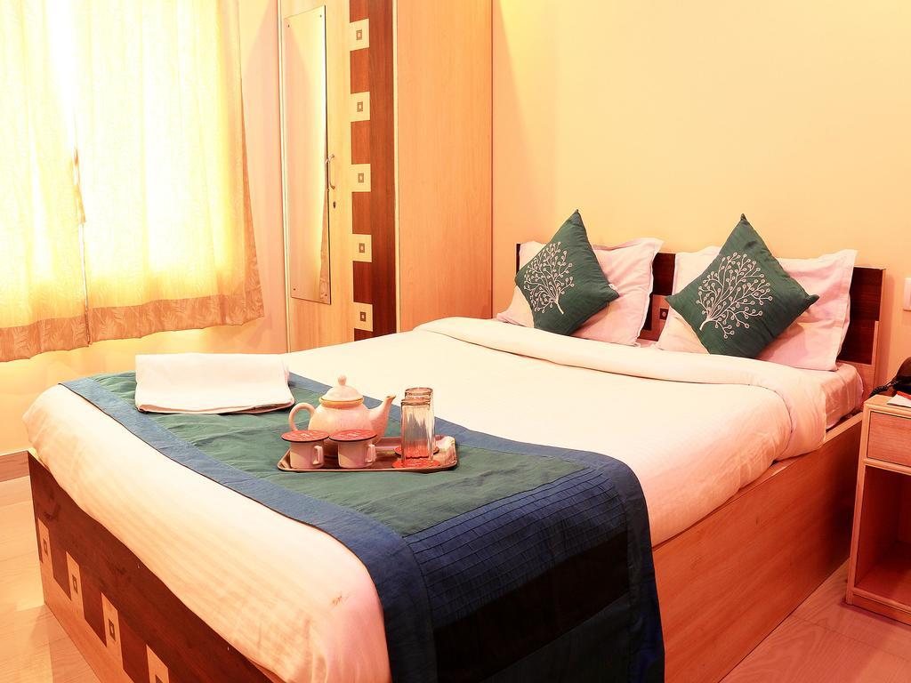 Oyo 1348 Hotel Zaika Inn Haora ภายนอก รูปภาพ