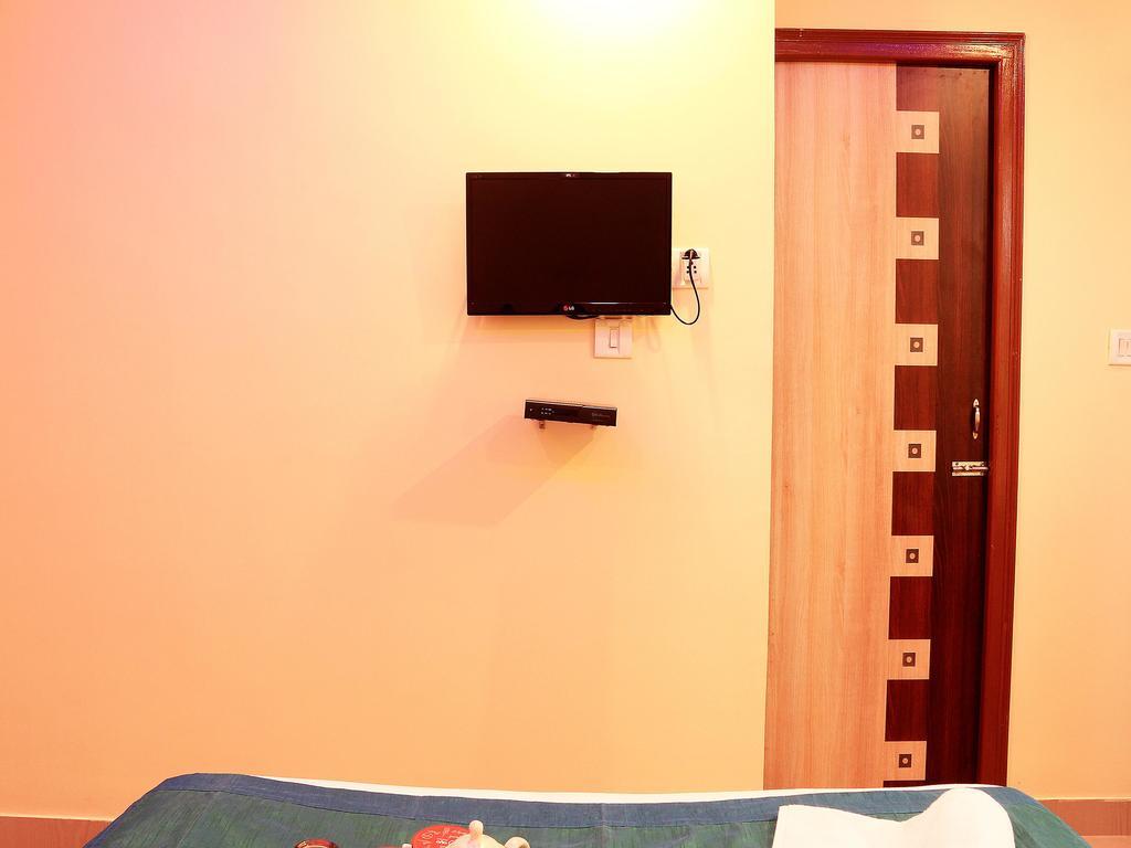 Oyo 1348 Hotel Zaika Inn Haora ภายนอก รูปภาพ