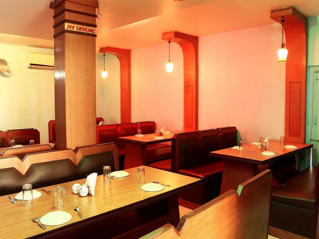 Oyo 1348 Hotel Zaika Inn Haora ภายนอก รูปภาพ